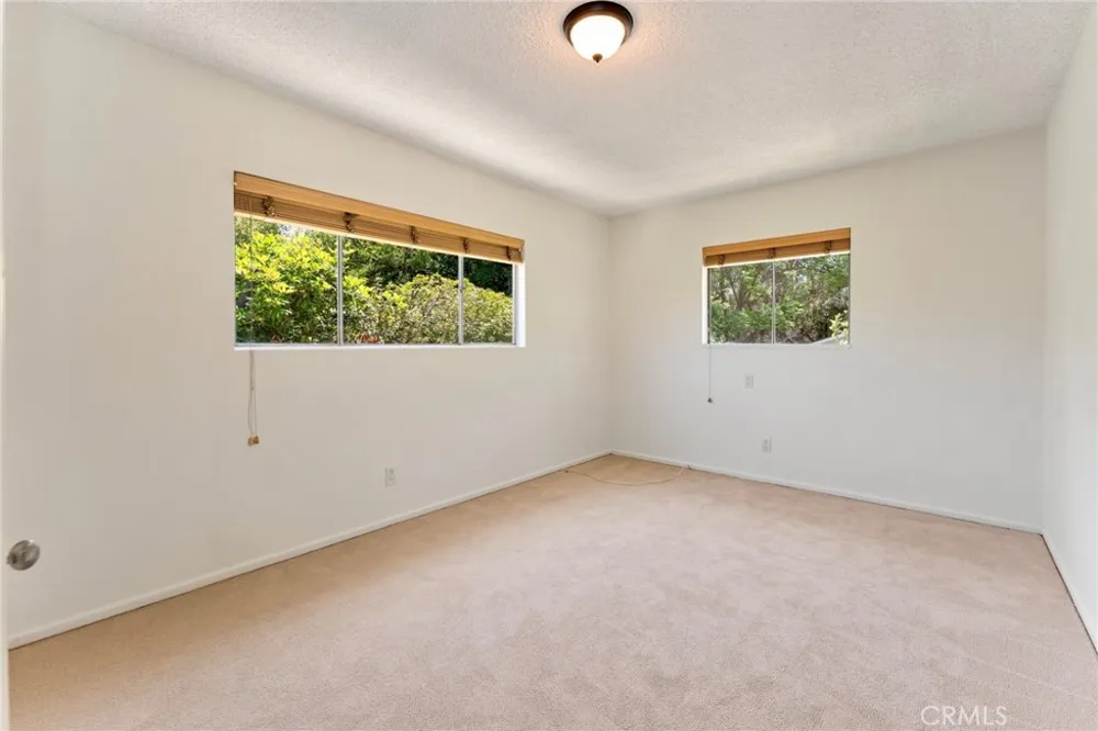 561 Sierra Meadows Sierra Madre, CA 91024