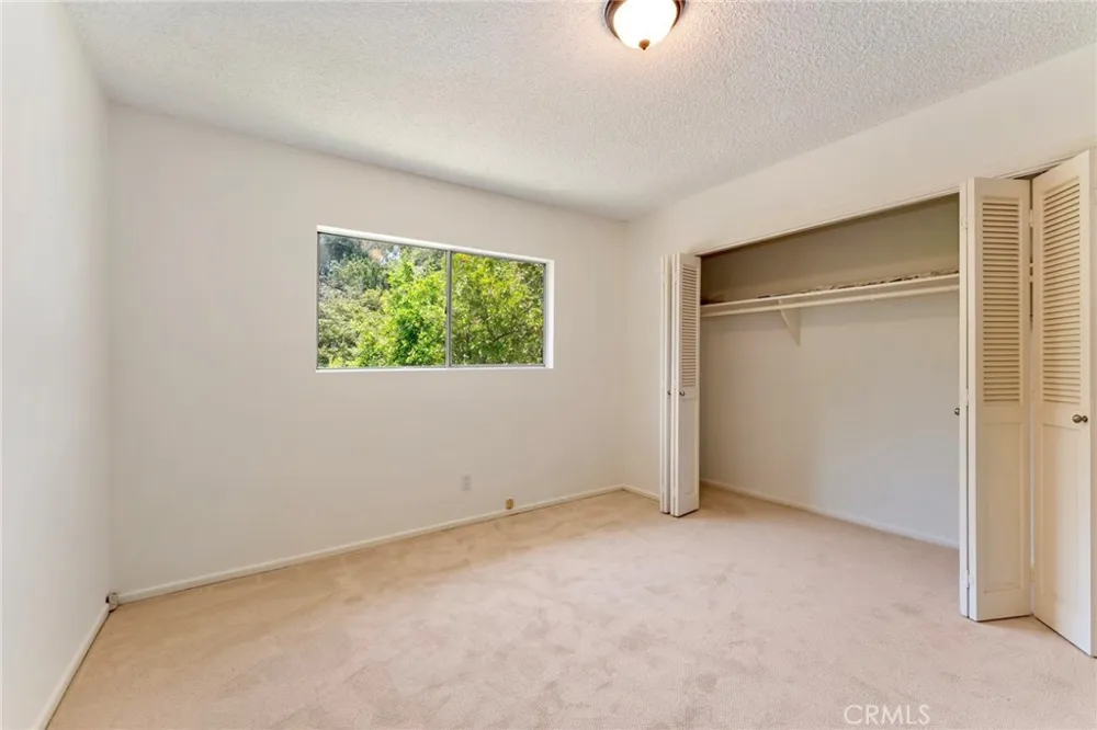 561 Sierra Meadows Sierra Madre, CA 91024