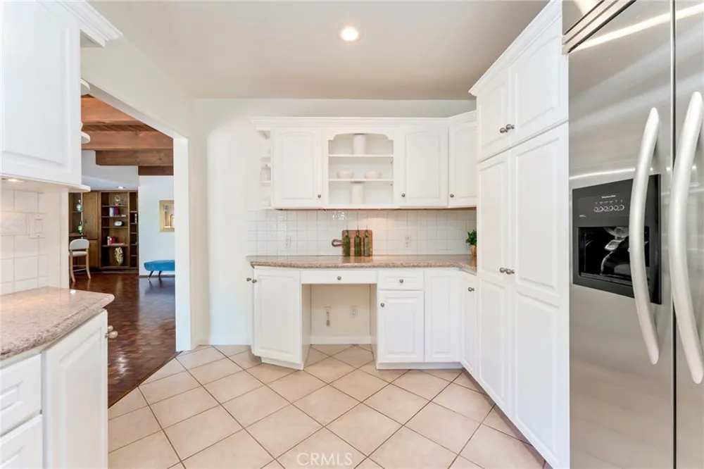 561 Sierra Meadows Sierra Madre, CA 91024