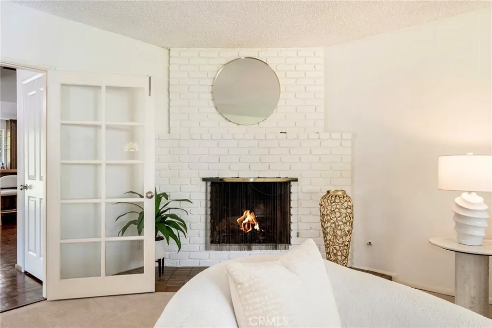 561 Sierra Meadows Sierra Madre, CA 91024
