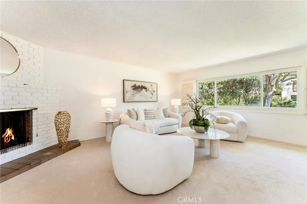 561 Sierra Meadows Sierra Madre, CA 91024