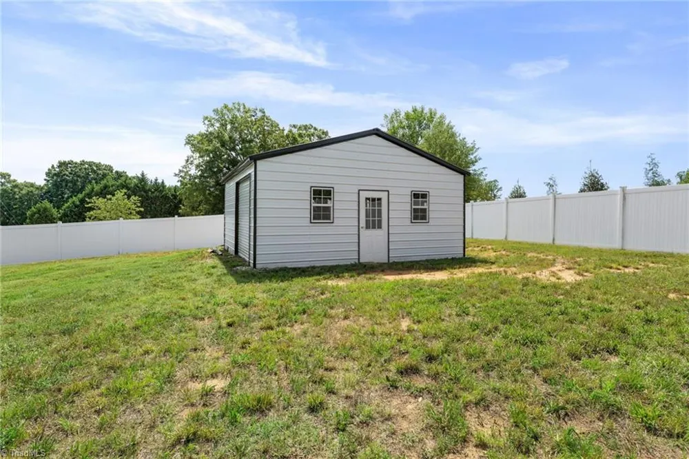 4791 Cooper Road Clemmons, NC 27012