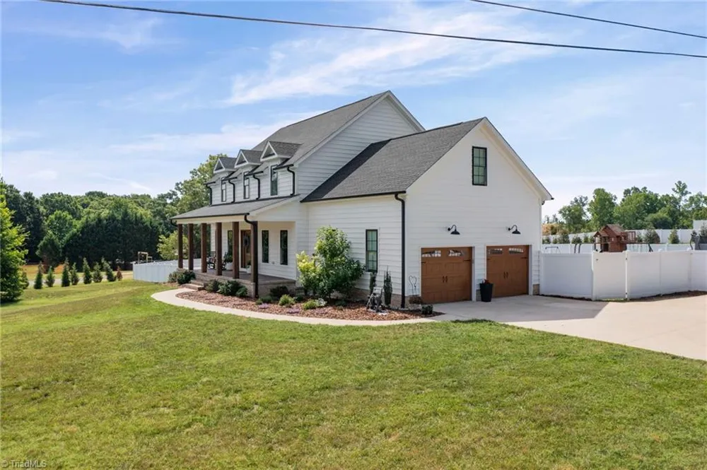 4791 Cooper Road Clemmons, NC 27012
