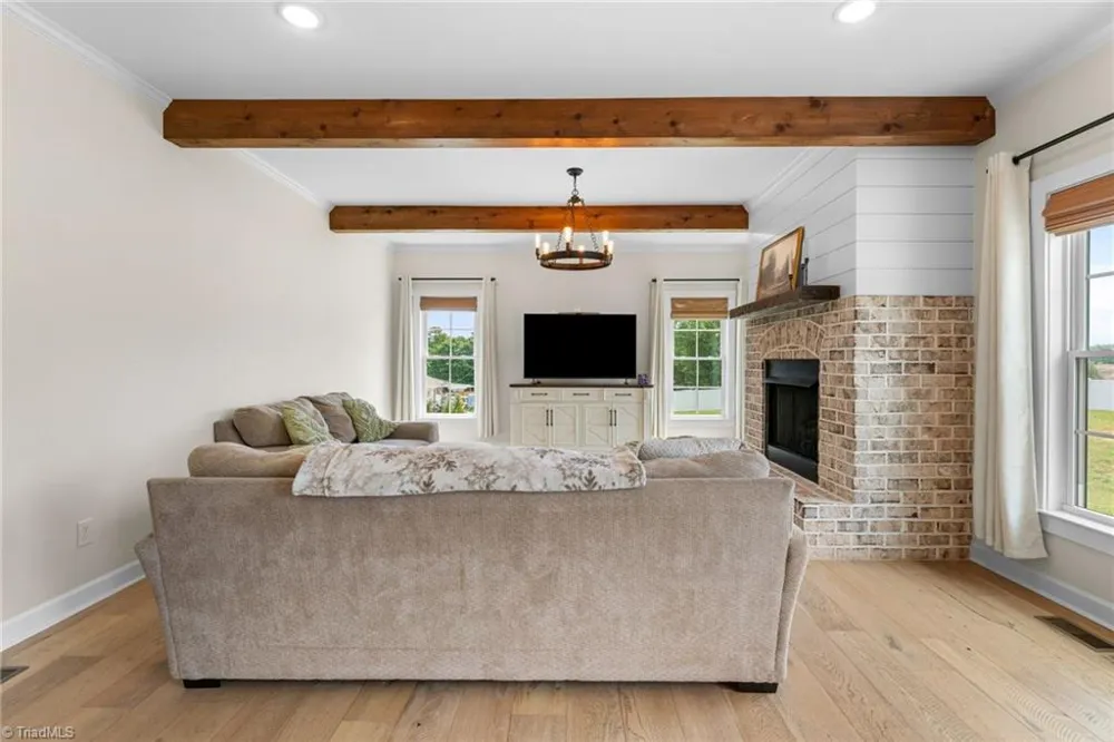 4791 Cooper Road Clemmons, NC 27012