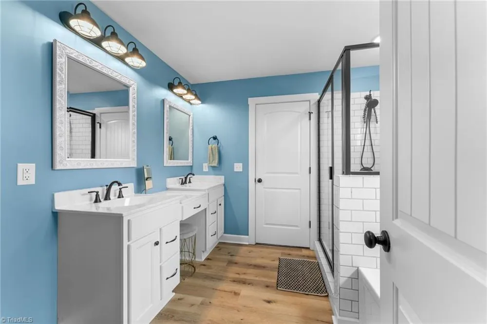 4791 Cooper Road Clemmons, NC 27012