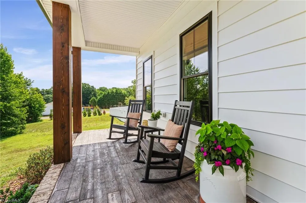 4791 Cooper Road Clemmons, NC 27012