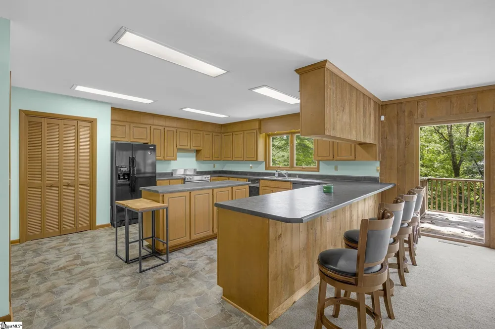 2109 Moorefield Memorial Highway Pickens, SC 29671