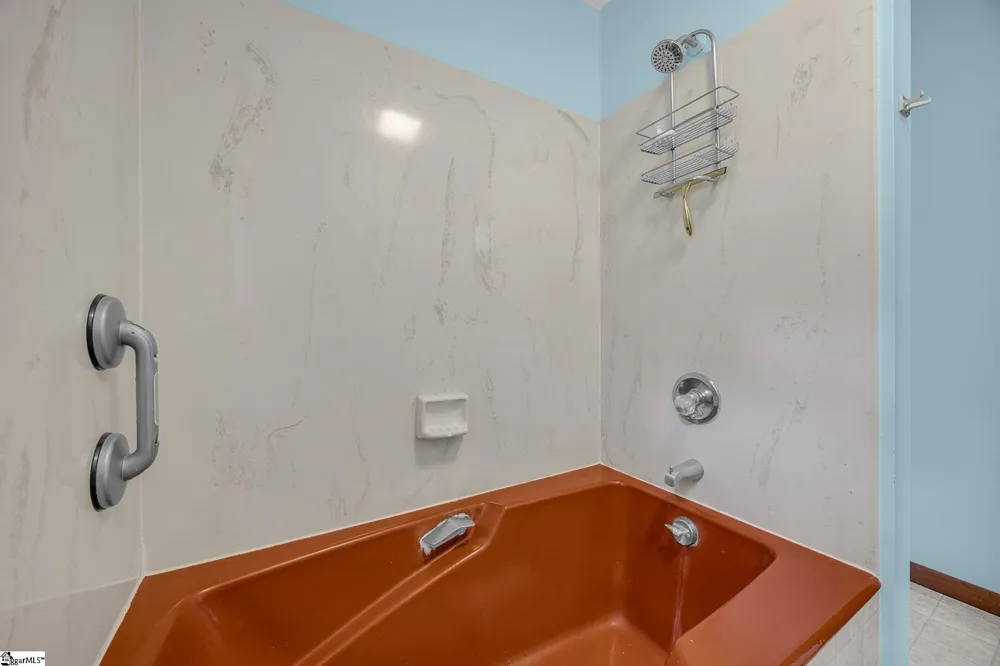 2109 Moorefield Memorial Highway Pickens, SC 29671