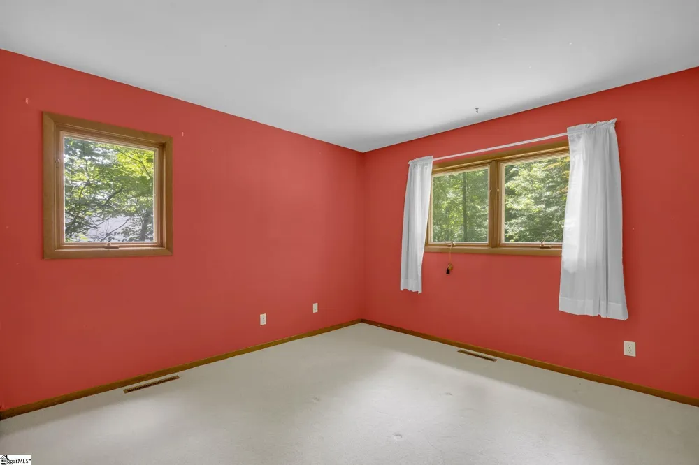 2109 Moorefield Memorial Highway Pickens, SC 29671