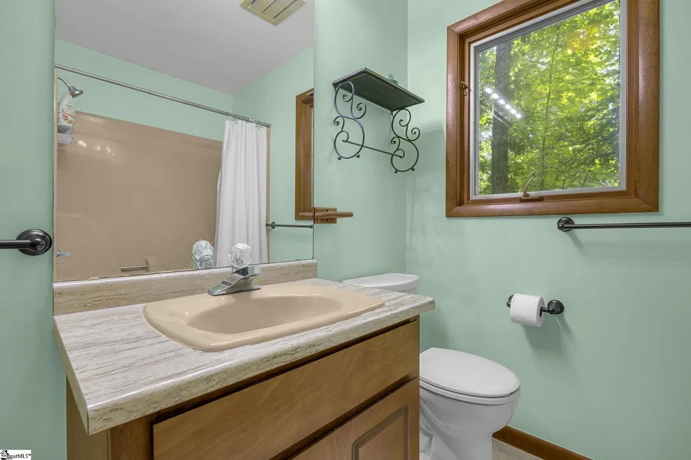 2109 Moorefield Memorial Highway Pickens, SC 29671