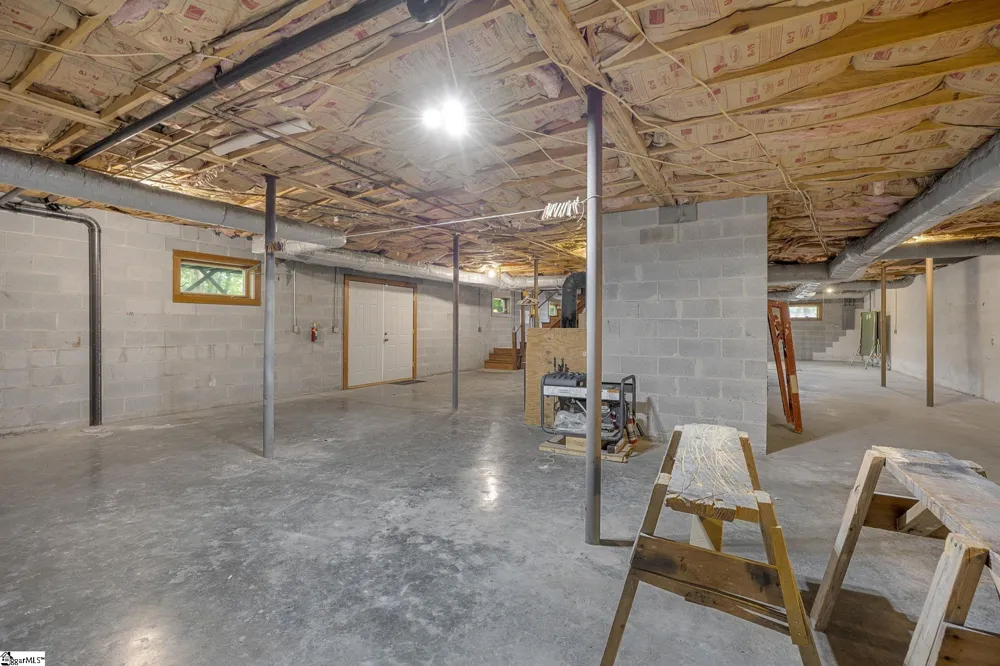 2109 Moorefield Memorial Highway Pickens, SC 29671