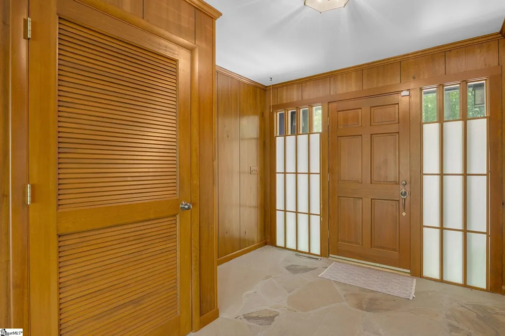 2109 Moorefield Memorial Highway Pickens, SC 29671