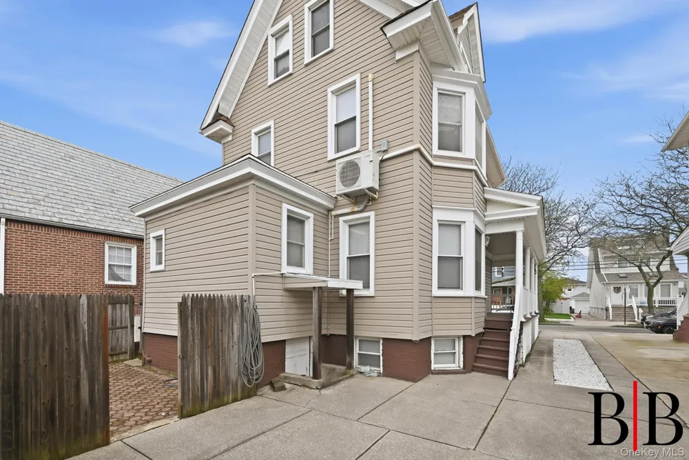 533 Beach 130th Street Belle Harbor, NY 11694