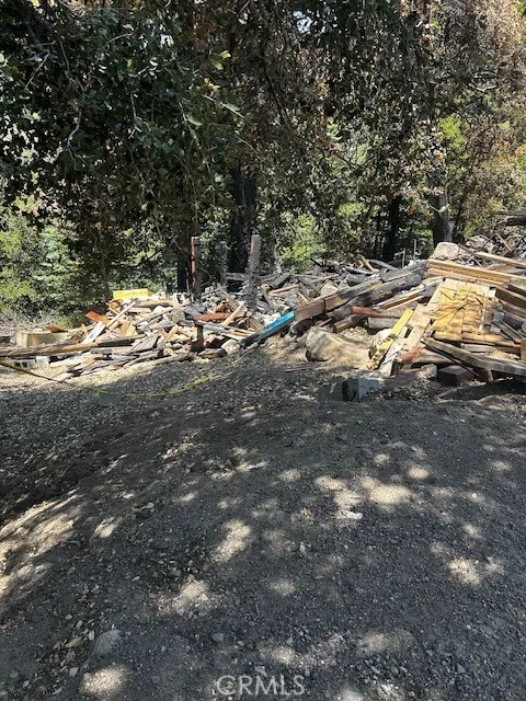 1102 Chateau Drive Crestline, CA 92325