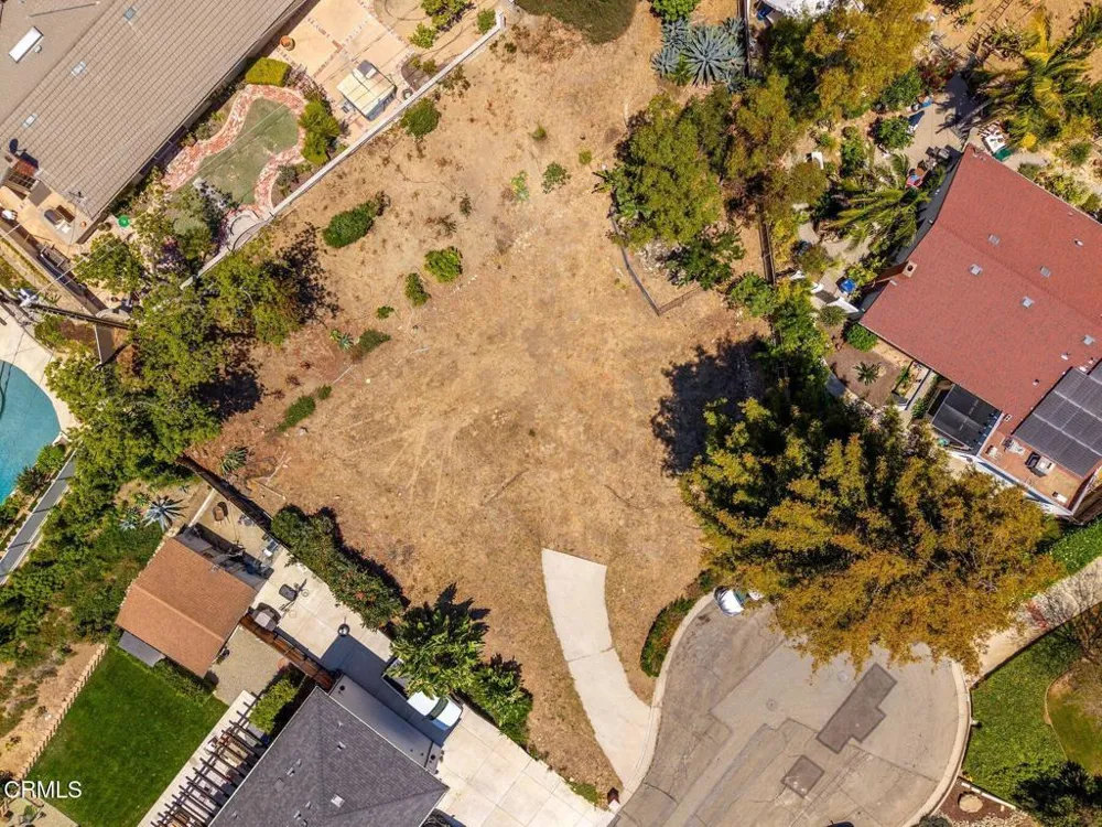 235 Grandridge Court Ventura, CA 93003