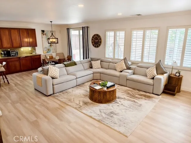 1826 Pinnacle Upland, CA 91784