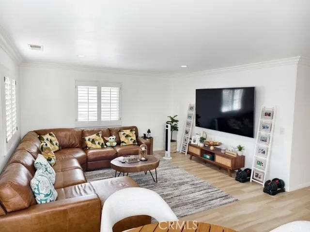 1826 Pinnacle Upland, CA 91784