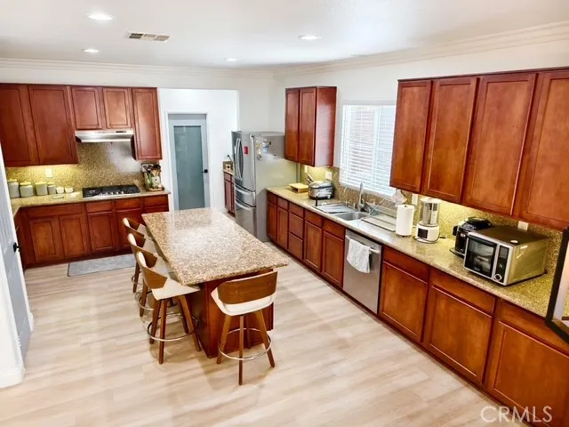 1826 Pinnacle Upland, CA 91784