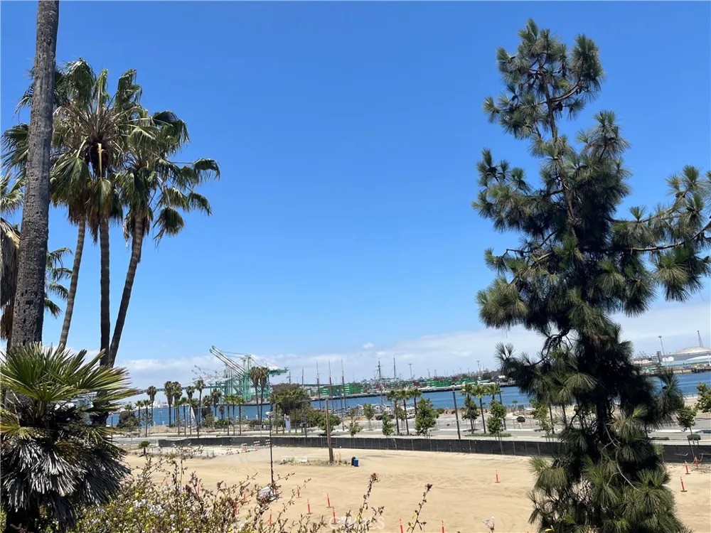 537 S Cabrillo San Pedro, CA 90731
