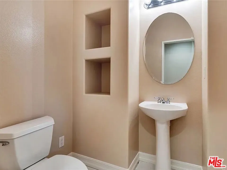 11563 Trailway Drive Riverside, CA 92505