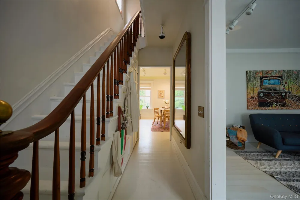 556 State Street Hudson, NY 12534