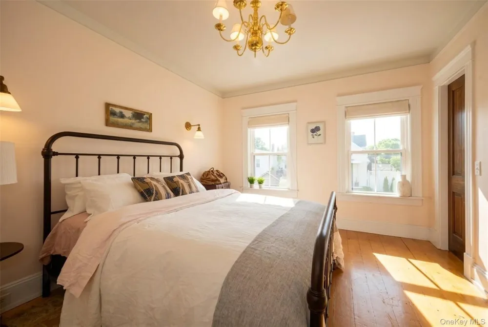 556 State Street Hudson, NY 12534
