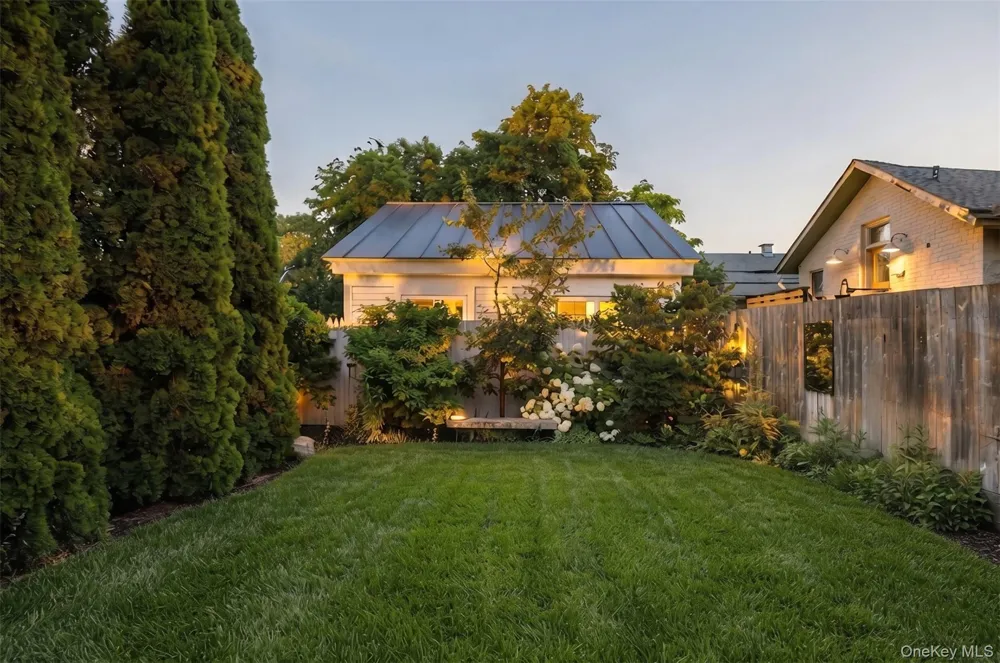 556 State Street Hudson, NY 12534