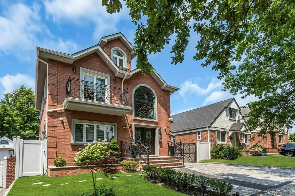 145-75 6th Avenue Whitestone, NY 11357