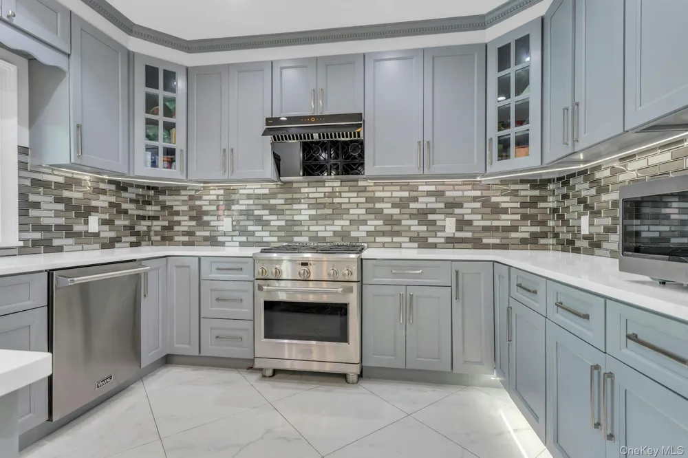 145-75 6th Avenue Whitestone, NY 11357