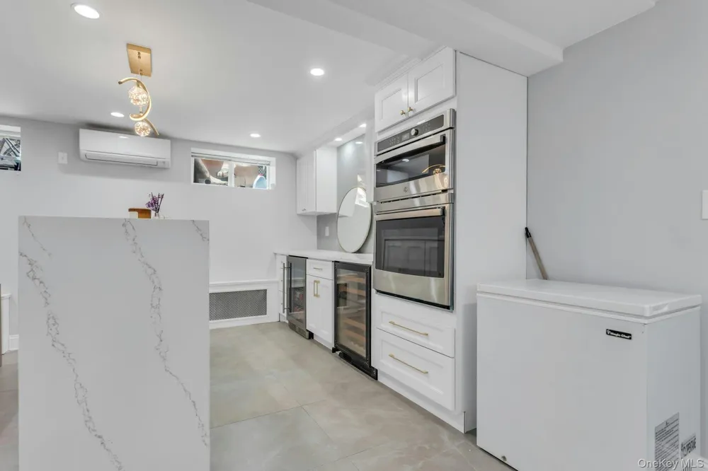 145-75 6th Avenue Whitestone, NY 11357