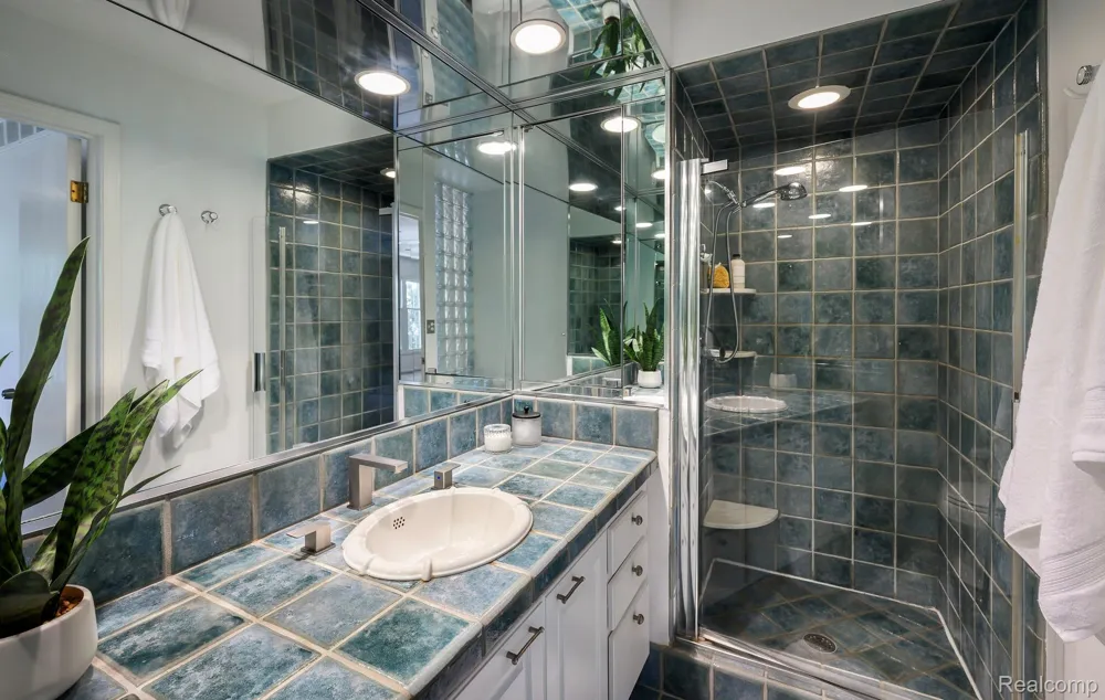 150 Billingsgate Court #Unit D Bloomfield Hills City, MI 48301