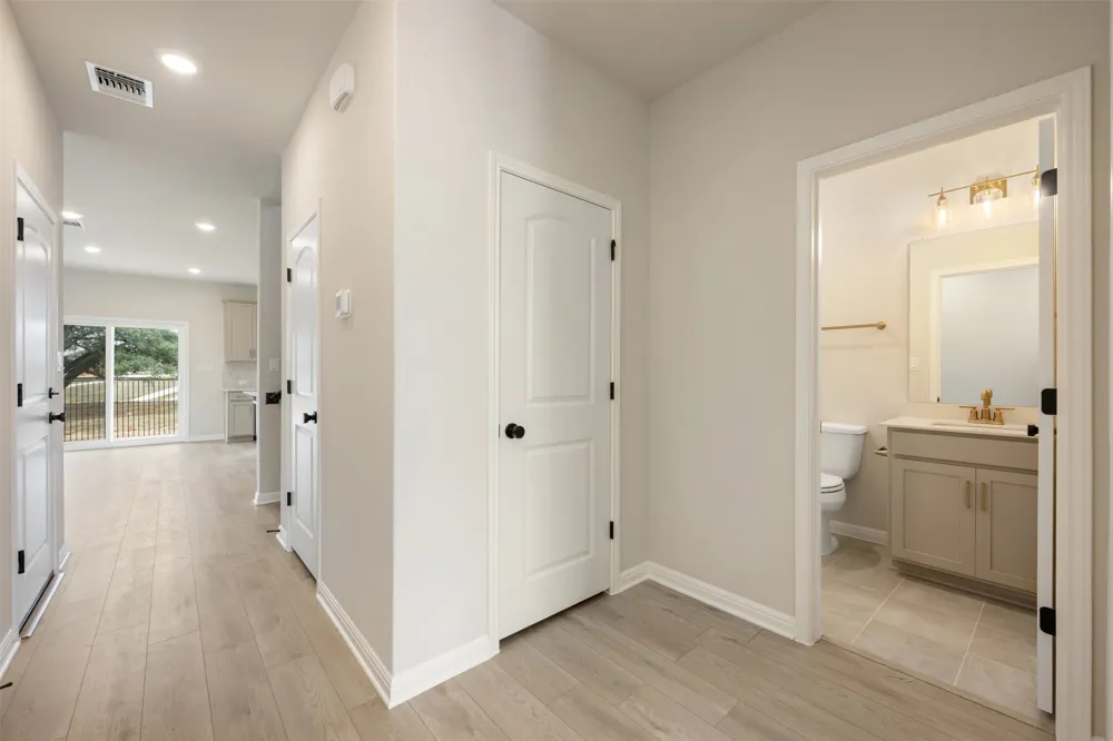 278 Crater Lake Drive Dripping Springs, TX 78620