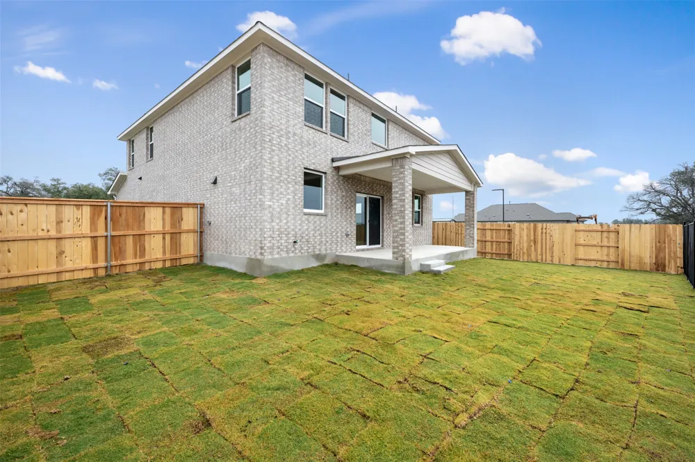 278 Crater Lake Drive Dripping Springs, TX 78620