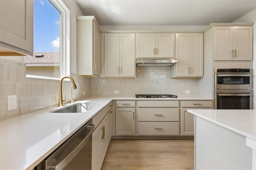 278 Crater Lake Drive Dripping Springs, TX 78620