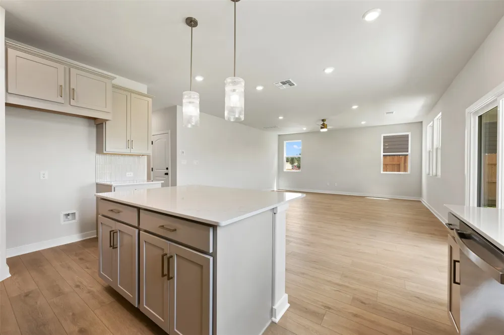 278 Crater Lake Drive Dripping Springs, TX 78620