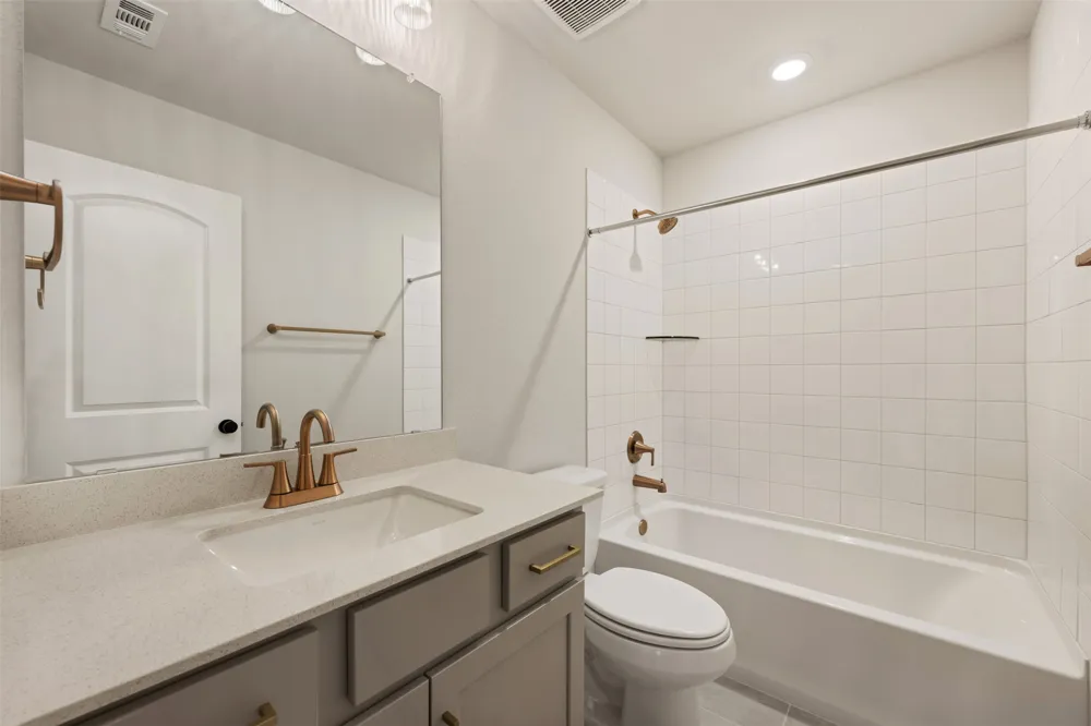 278 Crater Lake Drive Dripping Springs, TX 78620