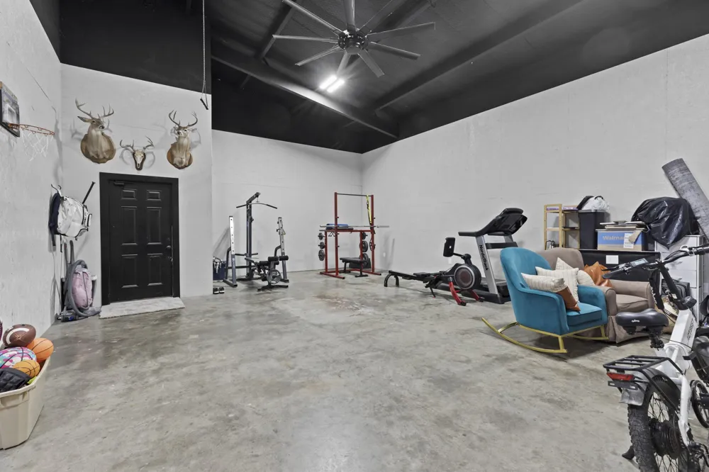 931 VZ County Road 2306 Canton, TX 75103
