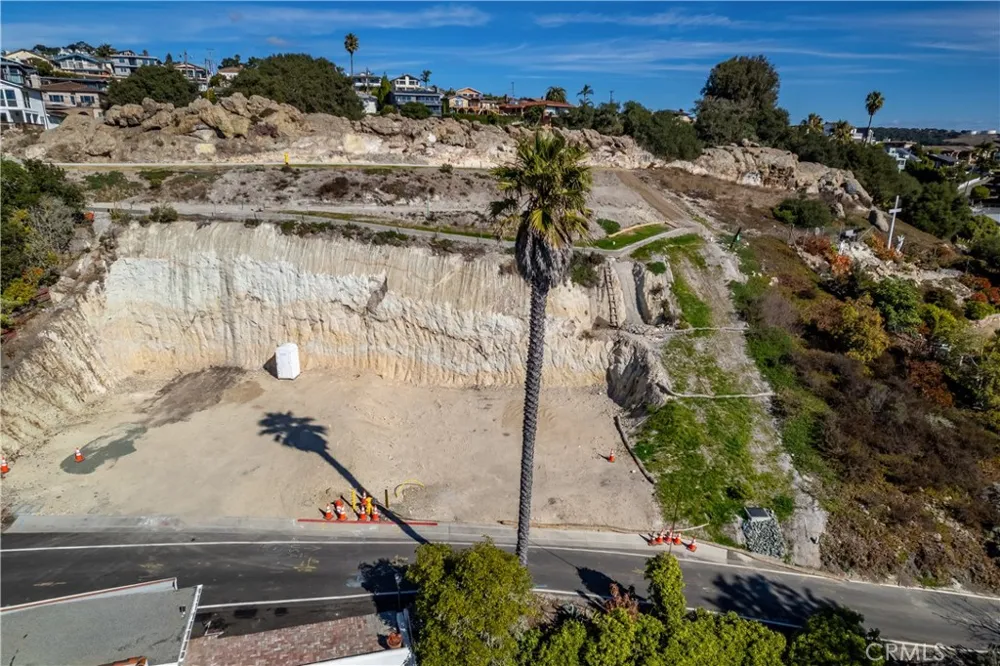 Hanford Pismo Beach, CA 93449