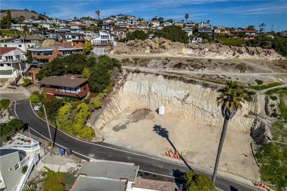 Hanford Pismo Beach, CA 93449