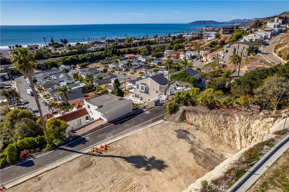 Hanford Pismo Beach, CA 93449