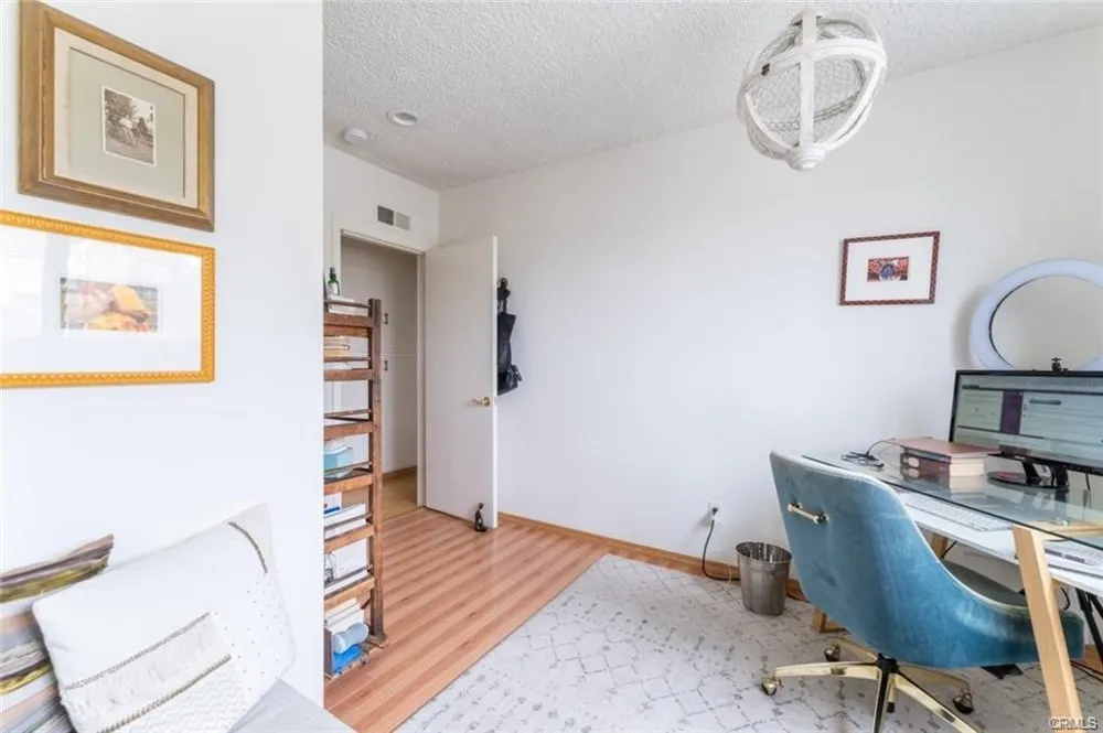 943 19th Santa Monica, CA 90403