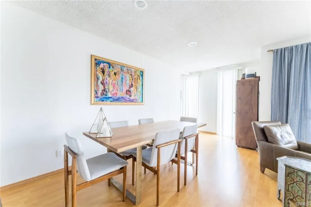 943 19th Santa Monica, CA 90403