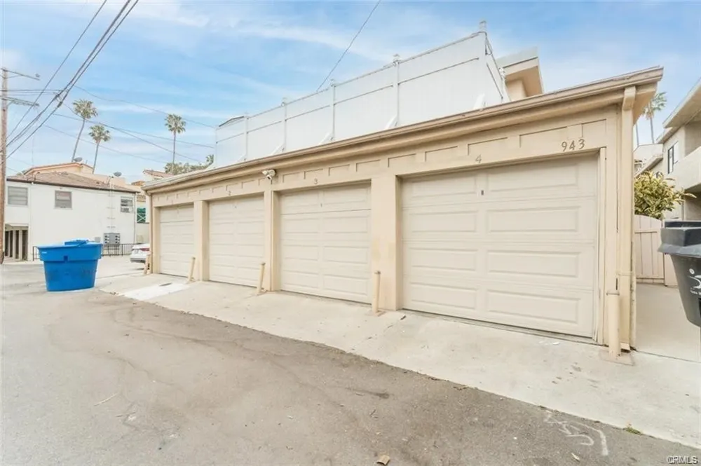 943 19th Santa Monica, CA 90403