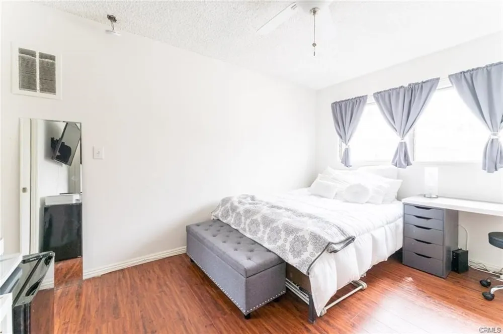 943 19th Santa Monica, CA 90403