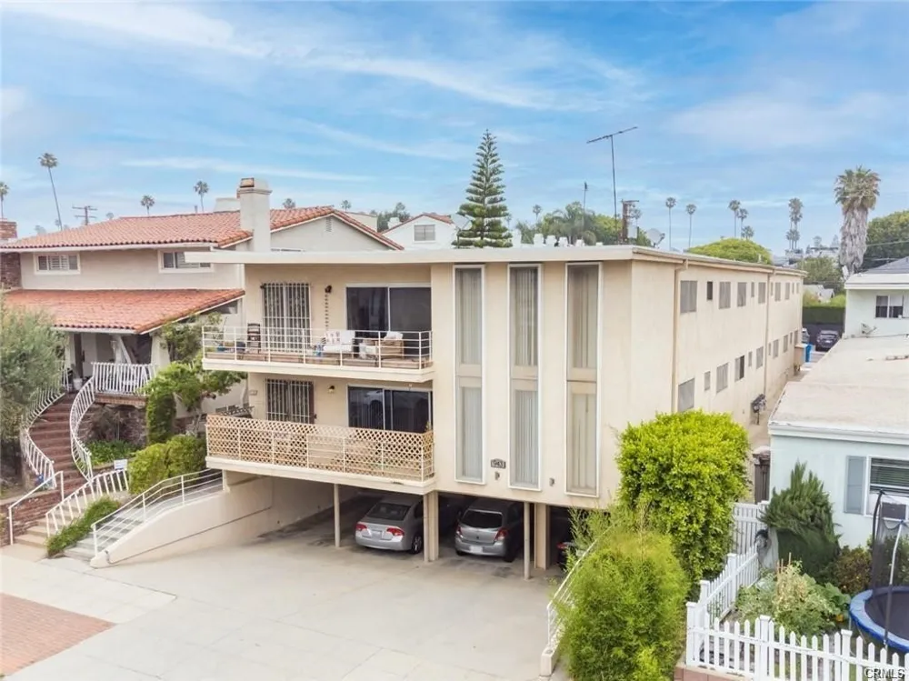 943 19th Santa Monica, CA 90403