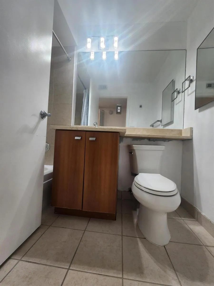 1020 Crystal Way #C Delray Beach, FL 33444