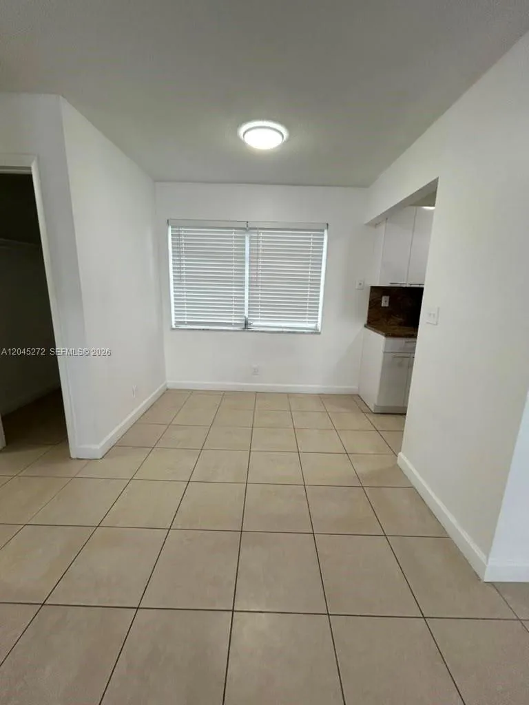 2435 Van Buren St #APT 1B Hollywood, FL 33020