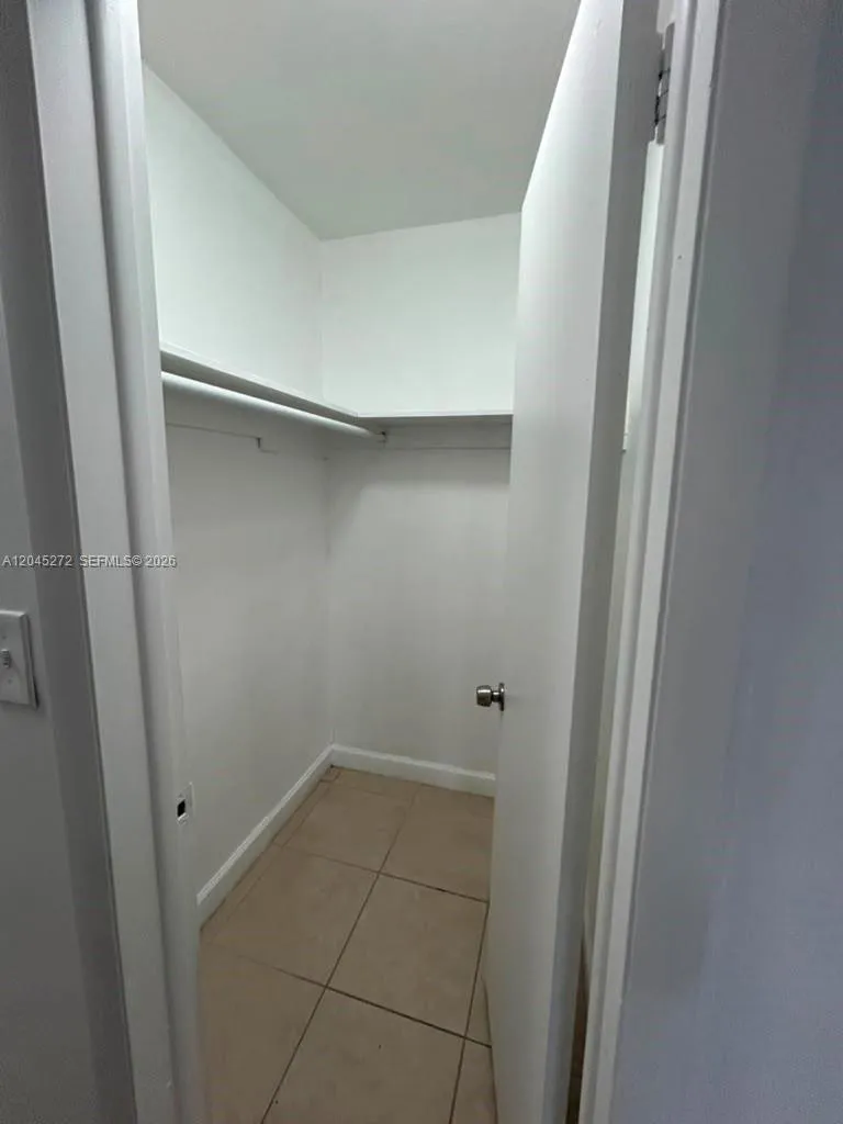 2435 Van Buren St #APT 1B Hollywood, FL 33020