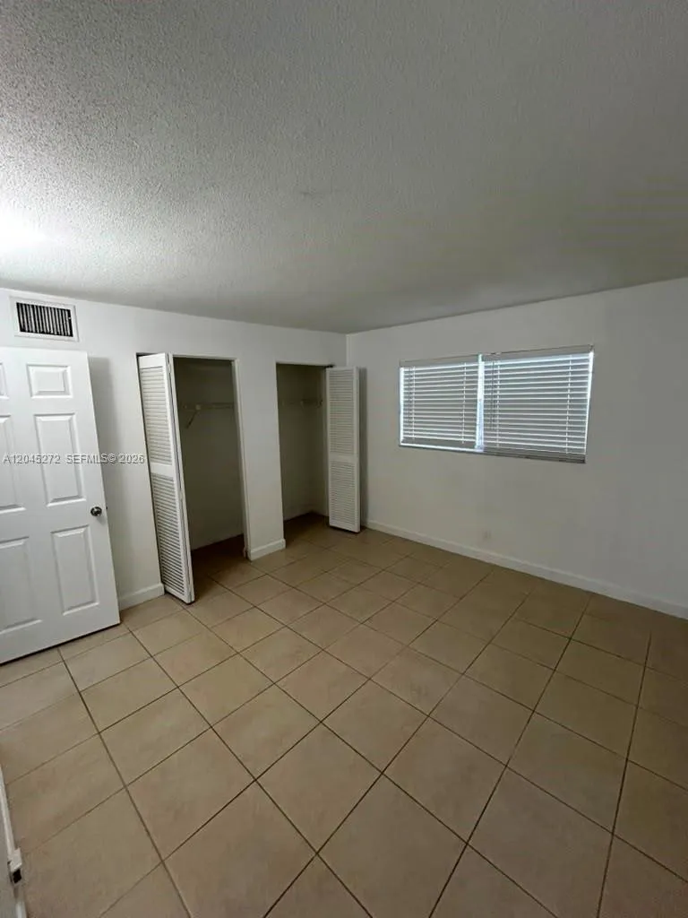 2435 Van Buren St #APT 1B Hollywood, FL 33020