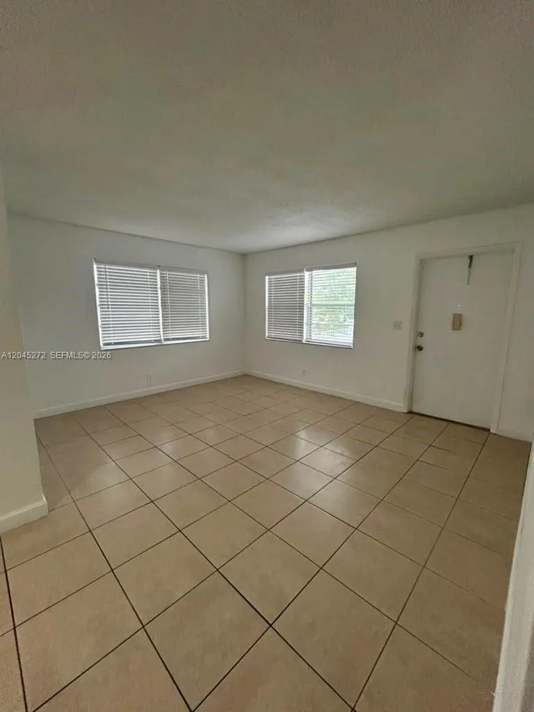 2435 Van Buren St #APT 1B Hollywood, FL 33020